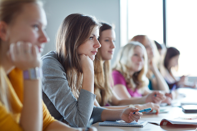 how does a traineeship work